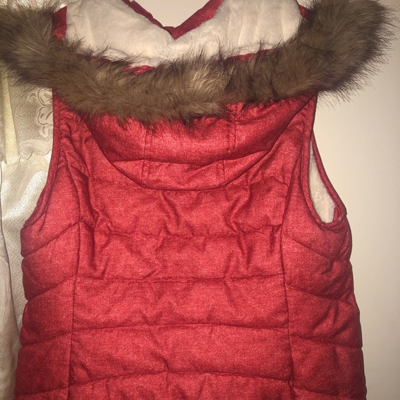 Vest - Picture 2 of 3